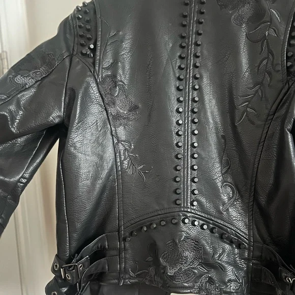 Vigoss Y2K floral embroidered studded faux leather jacket *excellent condition* - Picture 4 of 5